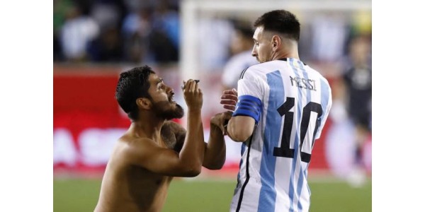 L'aspetto di Messi provoca agitazione